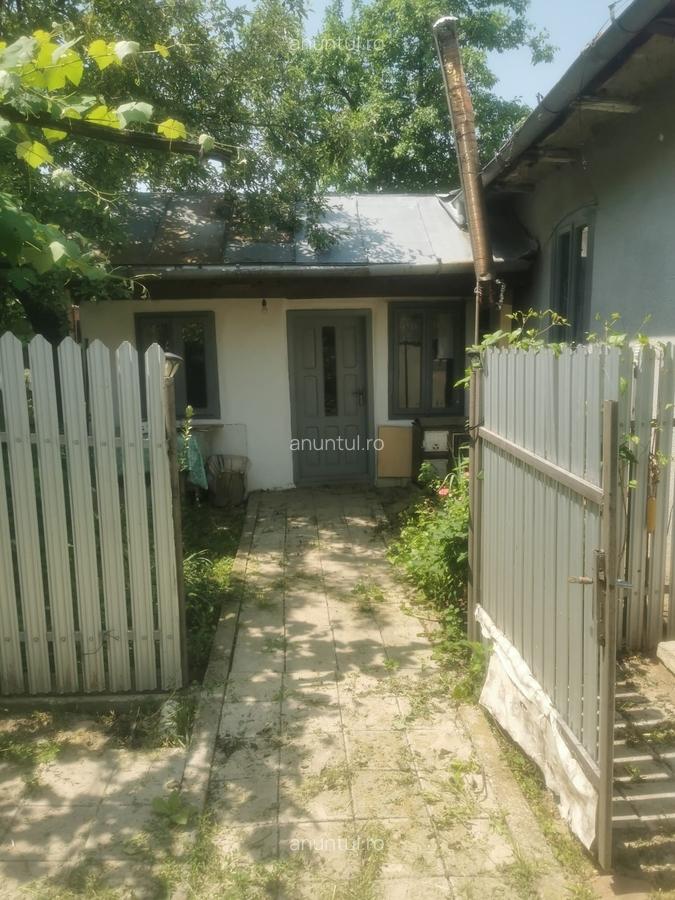Satul Cornatel, comuna Urechesti, jud. Bacau, vand casa batraneasca - 2