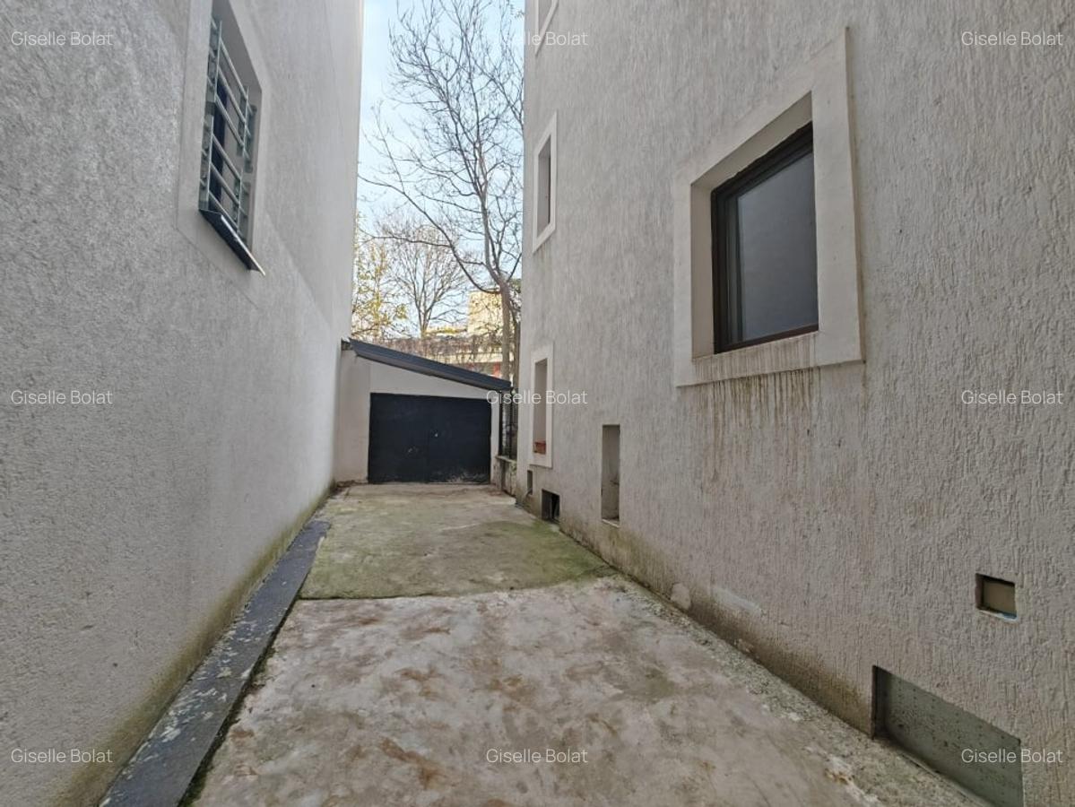 Piata Victoriei - Sf. Voievozi - Apartament 4 camere , bloc boutique consolidat - 10