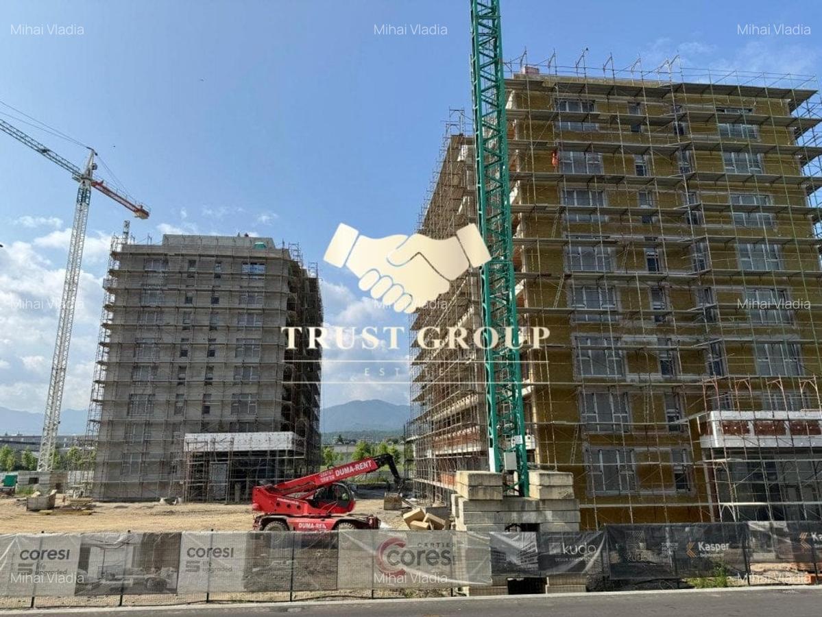 Apartament cu 2 camere decomandat în Tractorul - 7