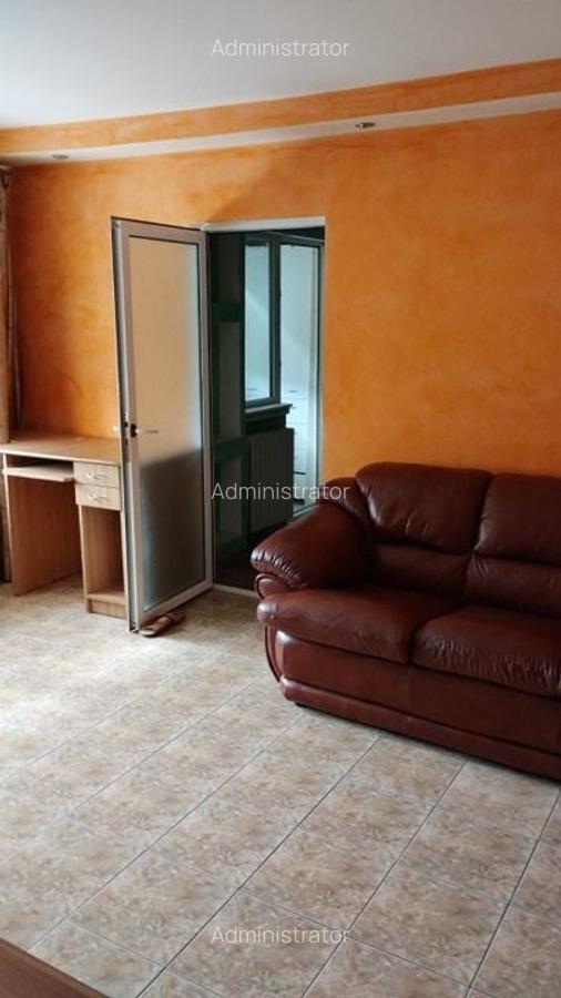 Apartament 3 camere Casa de Cultura - 3