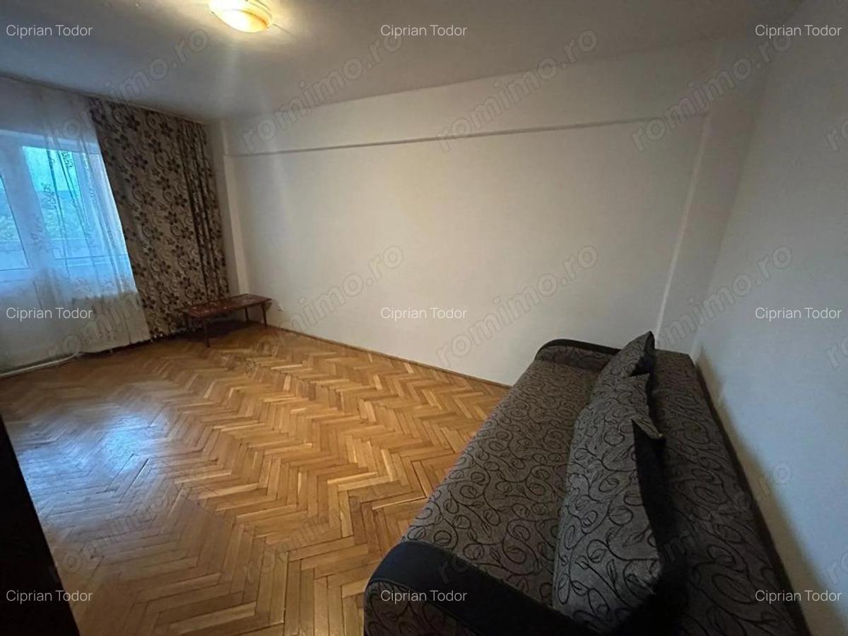 Apartament 2 camere, etaj 3 - zona Cetate - 10