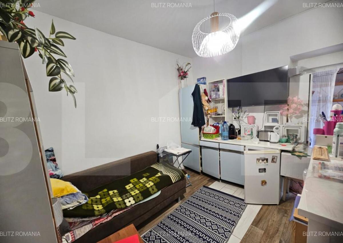 De vanzare apartament 2 camere zona Dambovi?a - 4