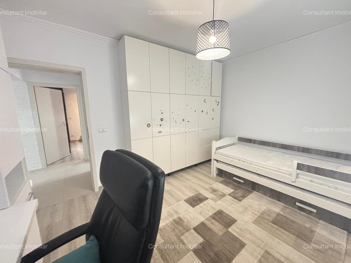 Închiriez ap 3 camere bloccnou Aradului 530 e - 7