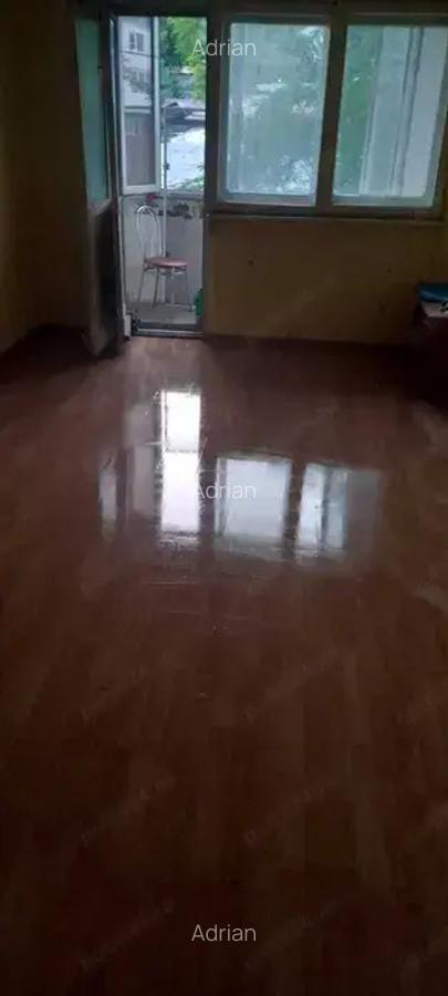 Apartament 2 camere, bl. 38, 8 Martie Petrila - 4