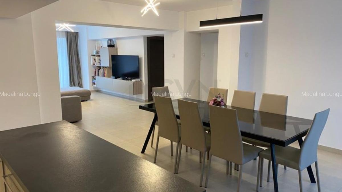 REA1009351 Bulevardul Unirii - apartament 4 camere - 2