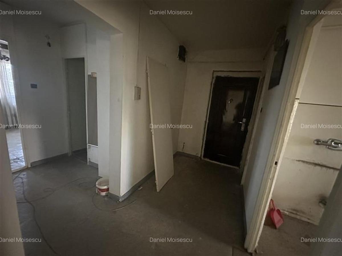 Decomandat, model mare cu centrală proprie Steaua - 2