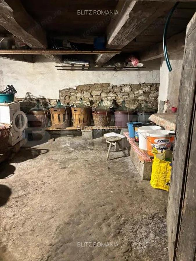 Casa tradi?ionala batraneasca in Galatii Bistri?ei, cu teren generos ?i anexe - 4