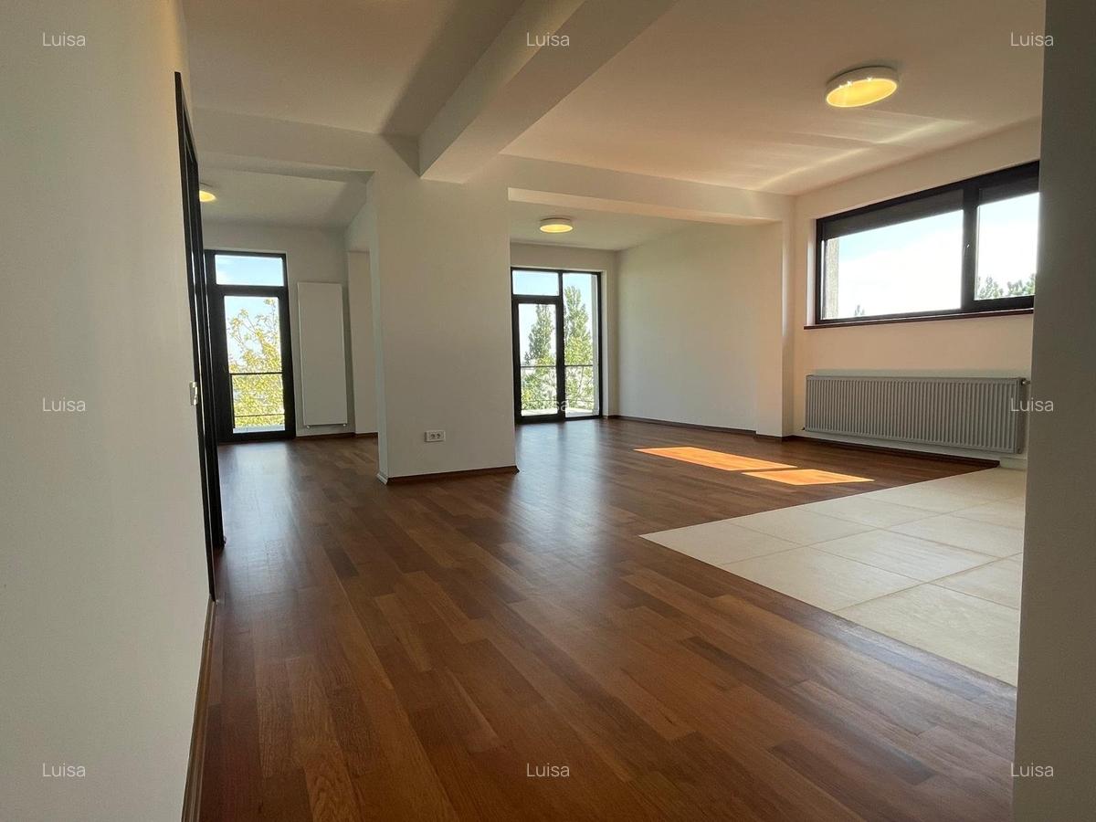 Penthouse de lux cu vedere spectaculoasa pe Lacul Grivita - 2