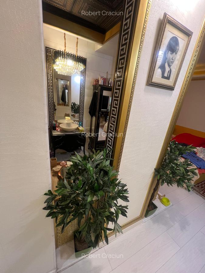 Vanzare Apartament cu 3 Cam | Mobilat / Utilat LUX - 2 Bai | 2 Loc Parcare | Box - 11