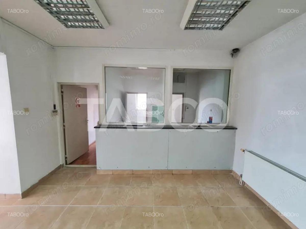 Spatiu comercial de inchiriat in centrul Municipiului Sebes - 4