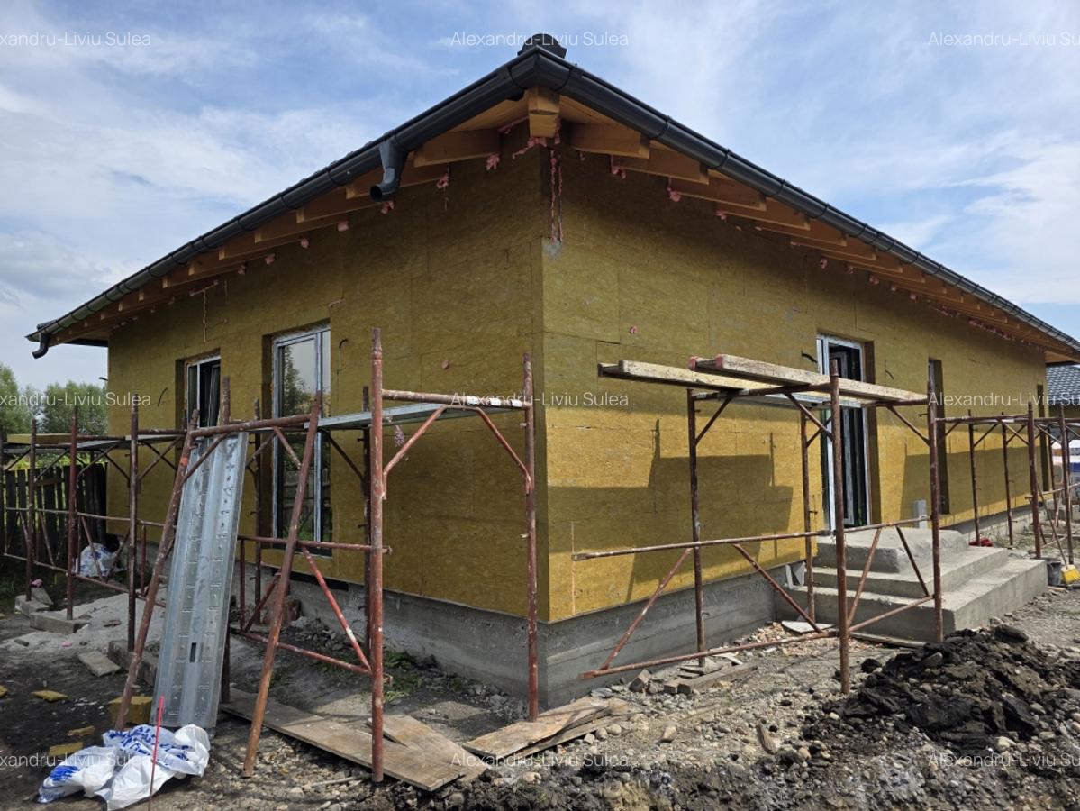Casa individuala pe parter, teren 520mp, Stupini - 11