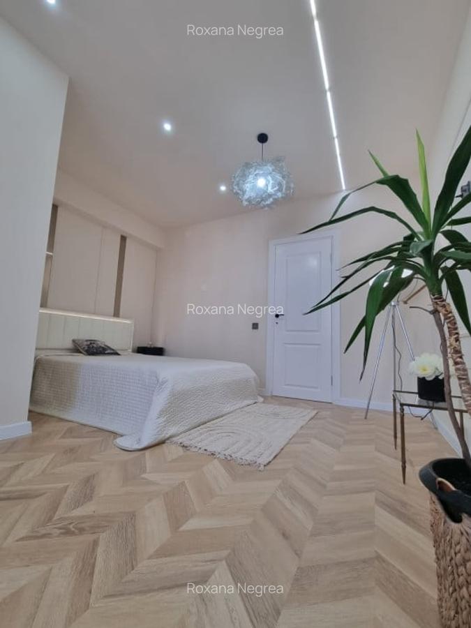 Apartament  cu 2 camere, ultrafinisat, zona semicentrala, etaj intermediar - 18