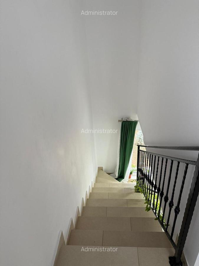 VANZARE CASA INDIVIDUALA COM BERCENI - 4
