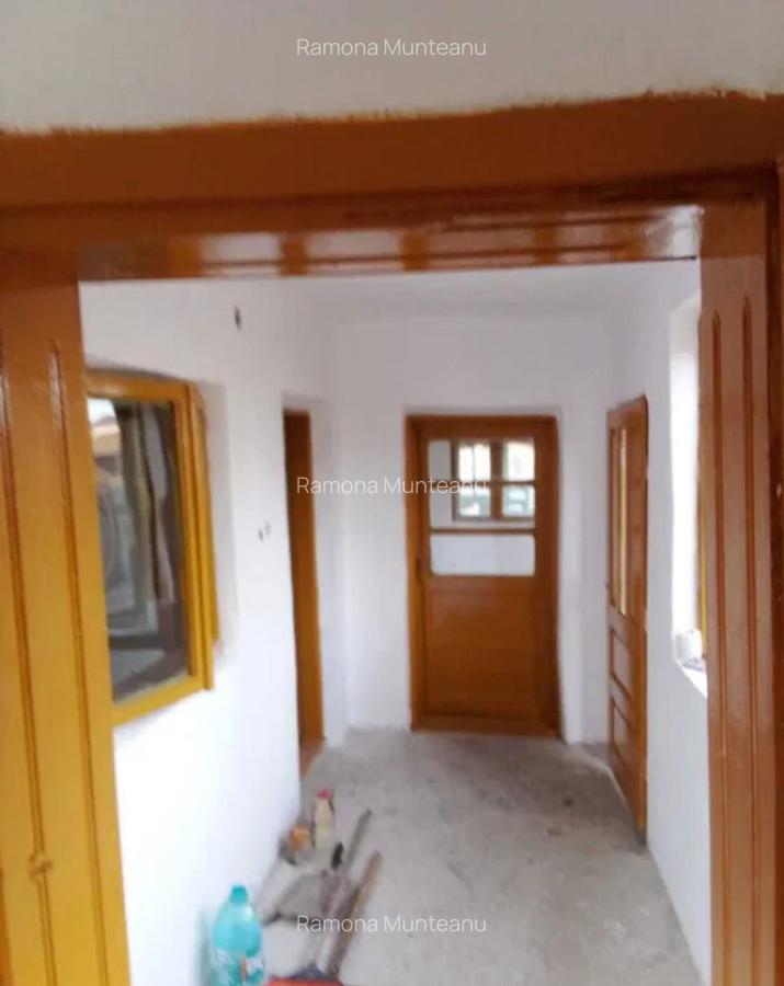 Proprietar casa in comuna Manesti, sat Coada Izvorului, Prahova - 7