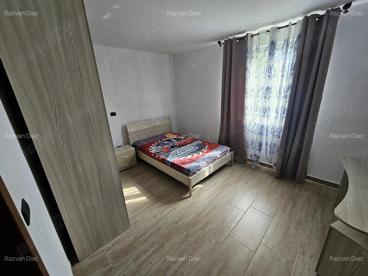 Casa spa?ioasa P+M de vanzare teren 1.000 mp Poiana Stampei, Suceava - 7