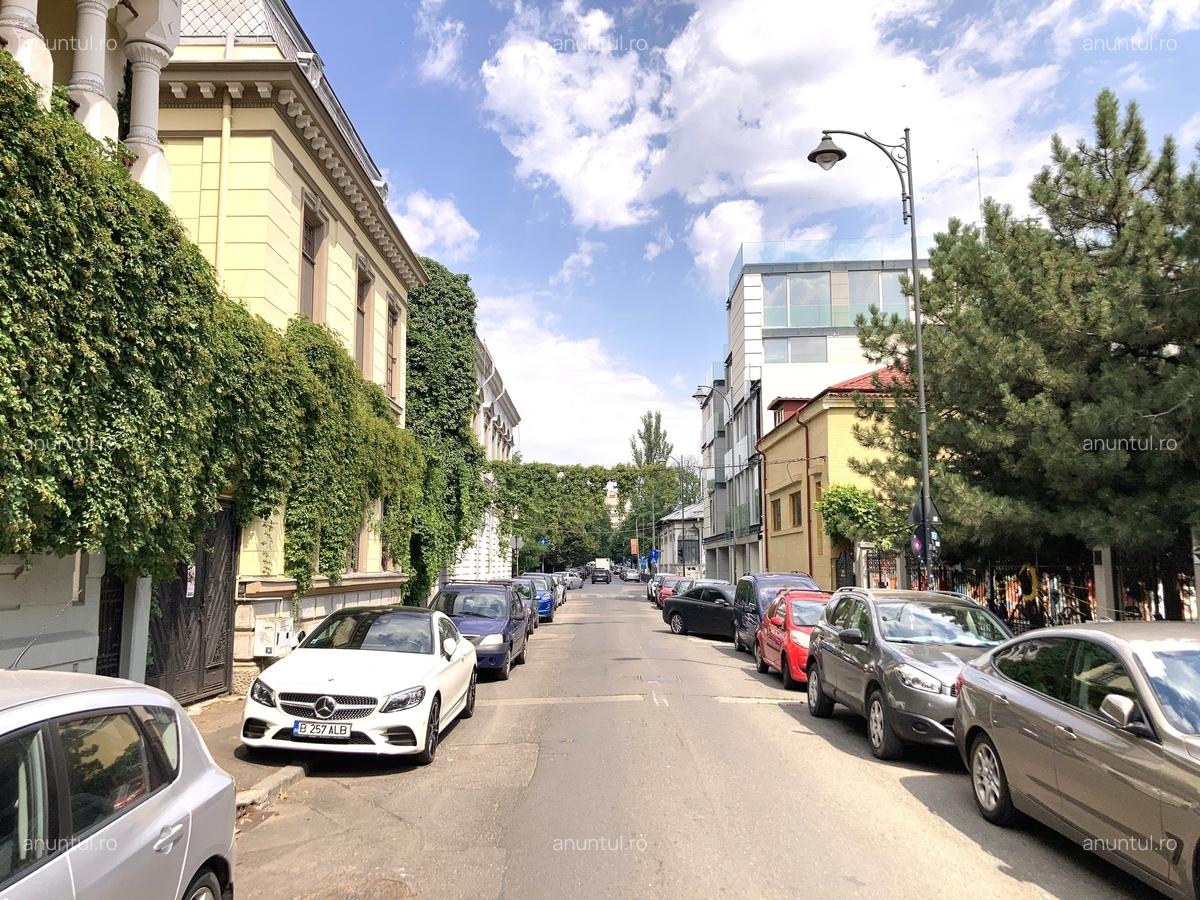 Gradina Icoanei/ Scoala Centrala, Ap. 3 camere, Str. Ion Luca Caragiale - 16 Gradina Icoanei/ Scoala Centrala, Ap. 3 camere, Str. Ion Luca Caragiale - 16