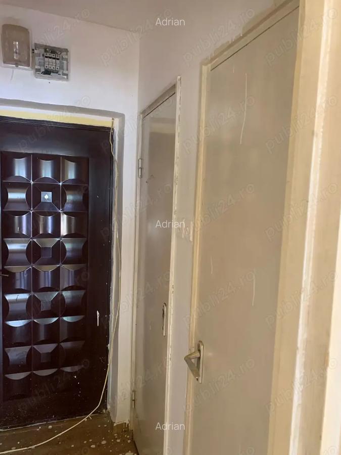 Apartament 2 camere, bl. 38, 8 Martie Petrila - 3