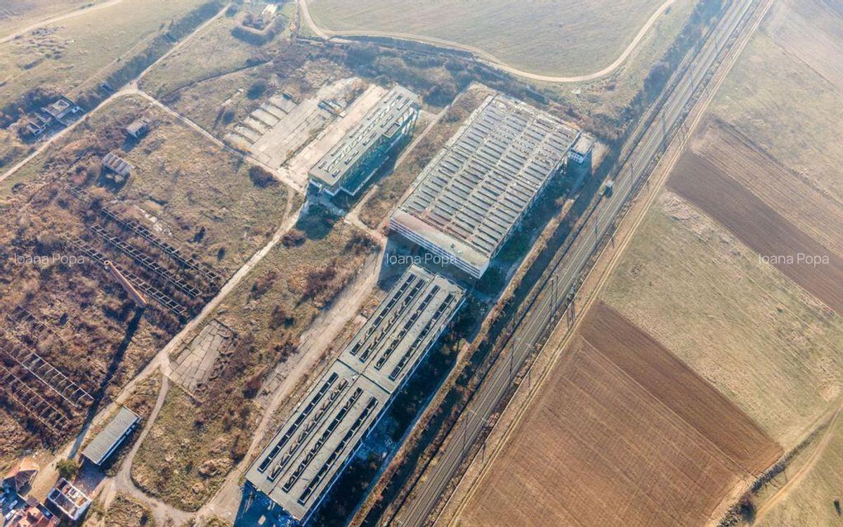 Teren industrial 13.5 ha cu constructii fosta uzina mecanica - 3 Teren industrial 13.5 ha cu constructii fosta uzina mecanica - 3