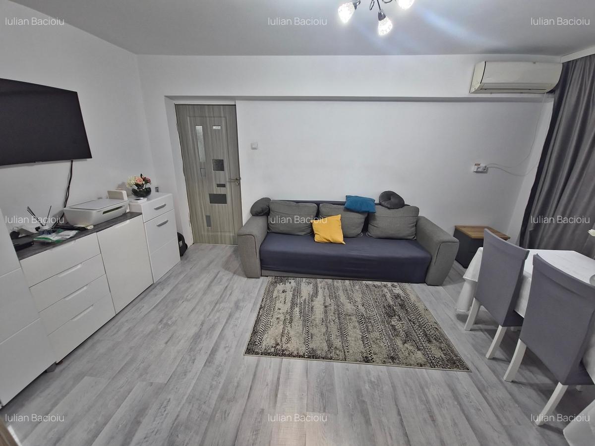 Piața Ovidiu 2 camere  etaj 1  termen lung - 8