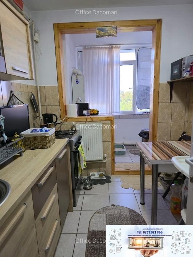 De vanzare apartament cu 2 camere in Micro 16 - 5