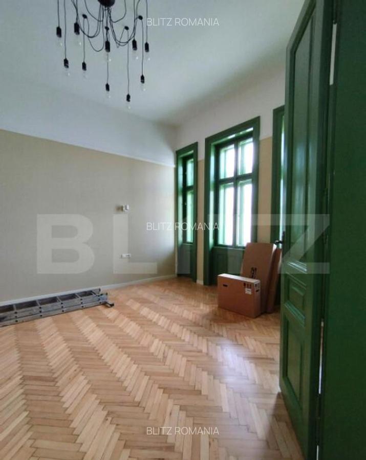 Apartament de vanzare, cu 3 camere, 100 mp, zona centrala - 5