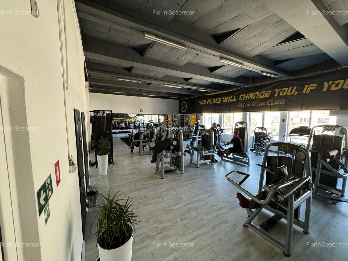 Mega spațiu comercial de vănzare/închiriere în Codlea - 23