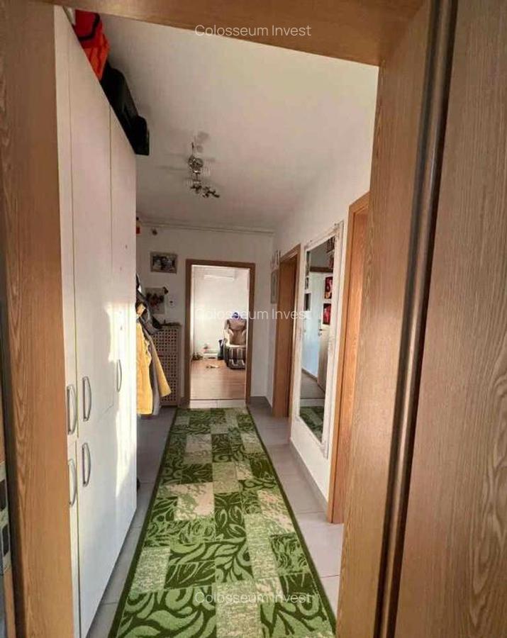 Apartament 2 camere, decomandat - zona Tractorul - 10