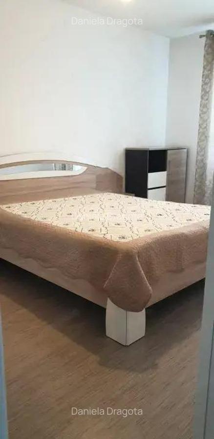 Apartament, 2 camere decomandate, zona Centrul Civic. - 2