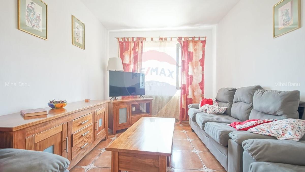 Apartament cu 4 camere decomandat, mobilat în Răcădău - 19