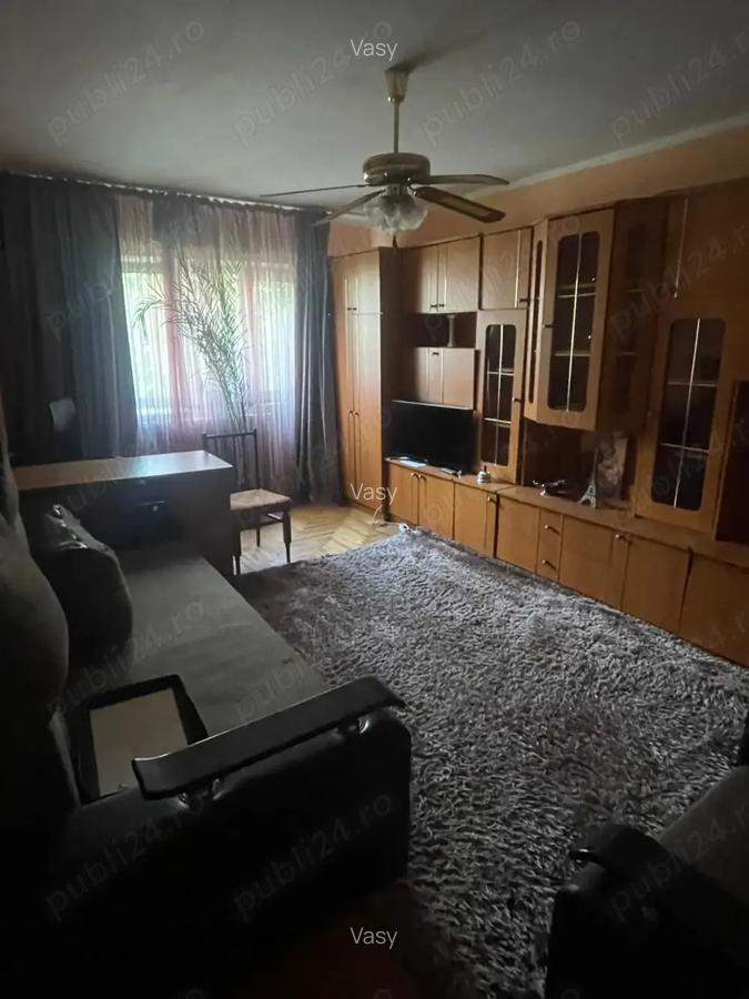 Vand apartament cu 2 camere etaj 1 - 2