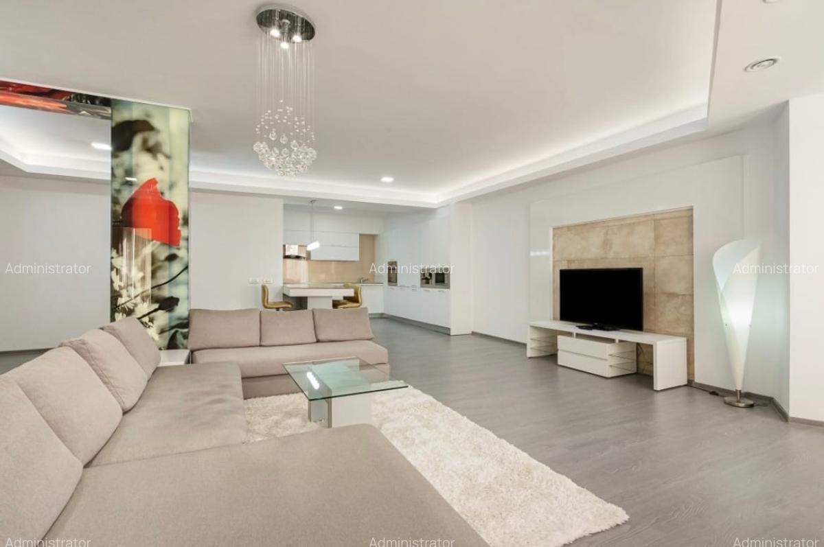 Apartament cu 4 camere decomandat în Herăstrău - 2