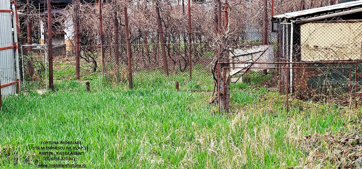 Teren intravilan Piatra Neamt, zona  Centrul Scolar "Alexandru Rosca" - 1