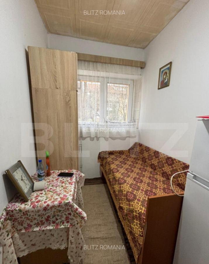 Camera de camin de vanzare cu baie propie, parter - ?te - 2