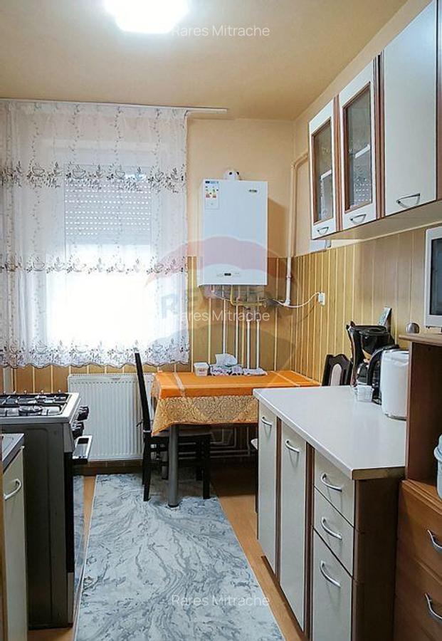 Apartament 3 camere decomandate zona excelenta, car... - 5