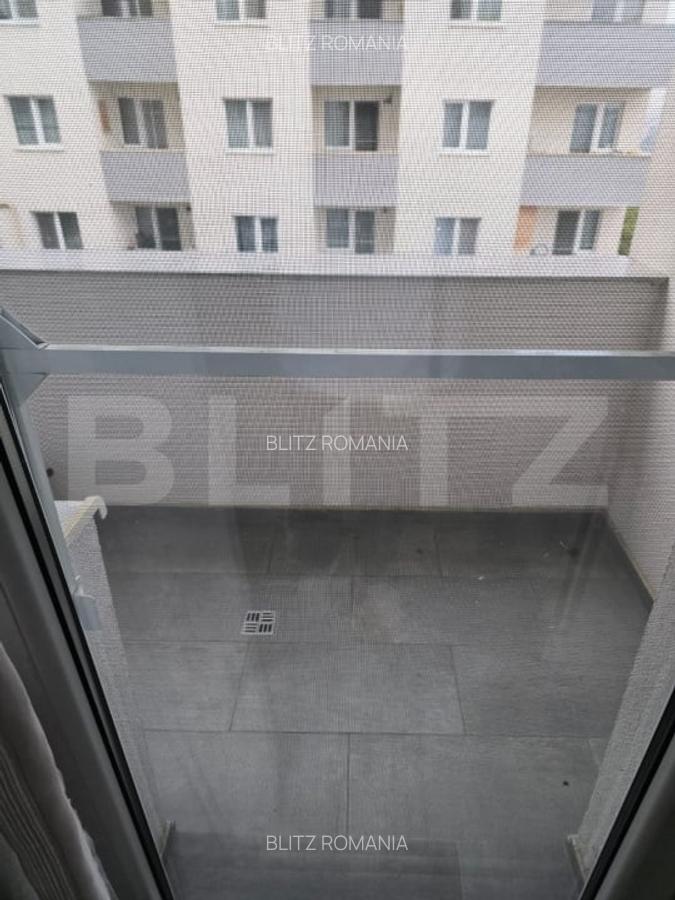 Apartament cu 3 camere, 47 mp, parcare subterana, zona Vivo - 15