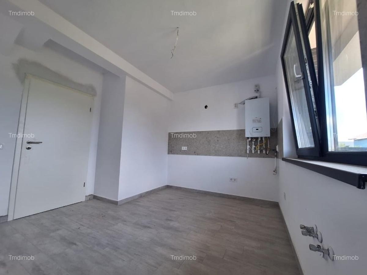 Casa noua, incalzire in pardoseala, 2 locuri de parcare, Se accepta credit - 7