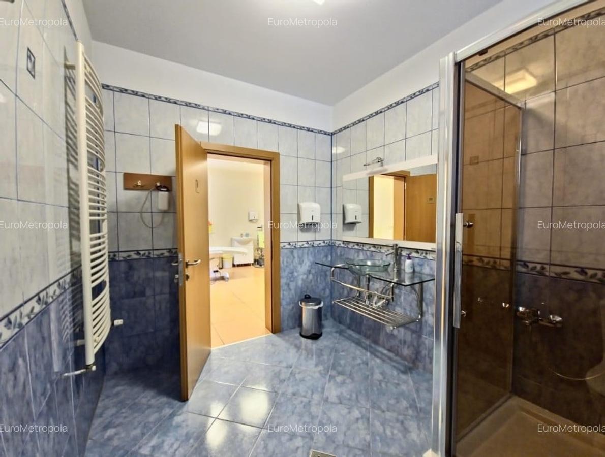 Apartament cu 6 camere decomandat în Herăstrău - 16