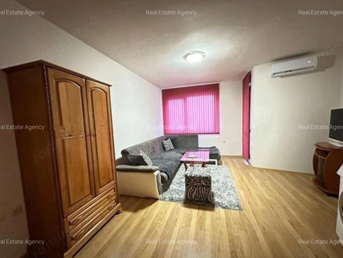 1 camera in zona Lipovei - 2