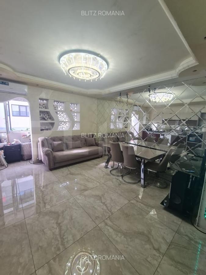 Apartament semidecomandat, renovat complet, parcare, zona Terra - 1