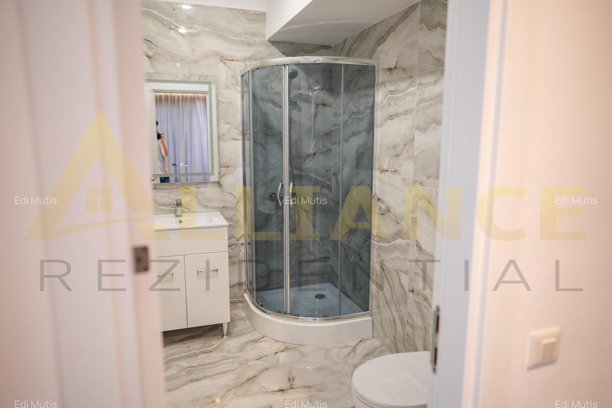 **PENTHOUSE - APARATORII PATRIEI** / 3 camere, 3 bai, 3 dressinguri / FINALIZAT - 14