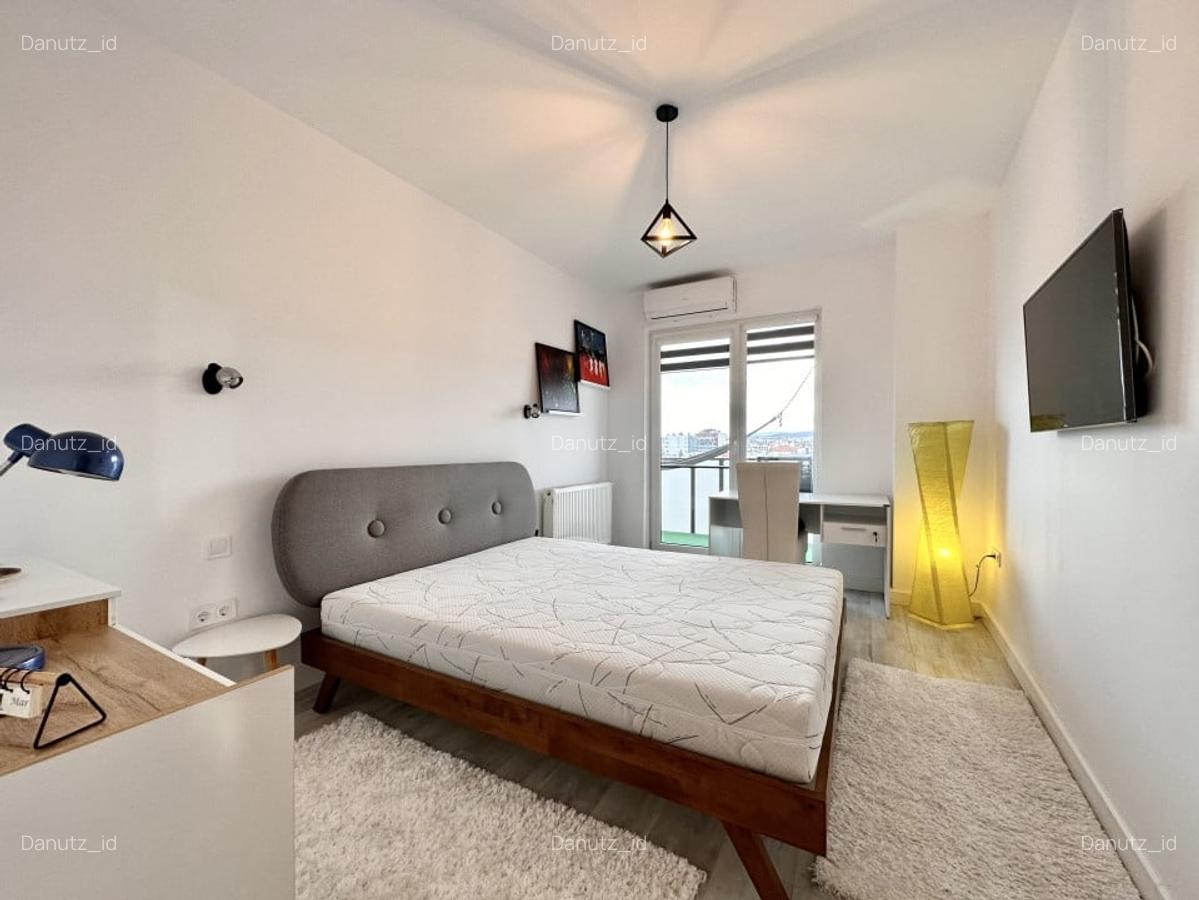 Inchiriere Apartament 3 camere, 2 bai, zona centrala, garaj - 7