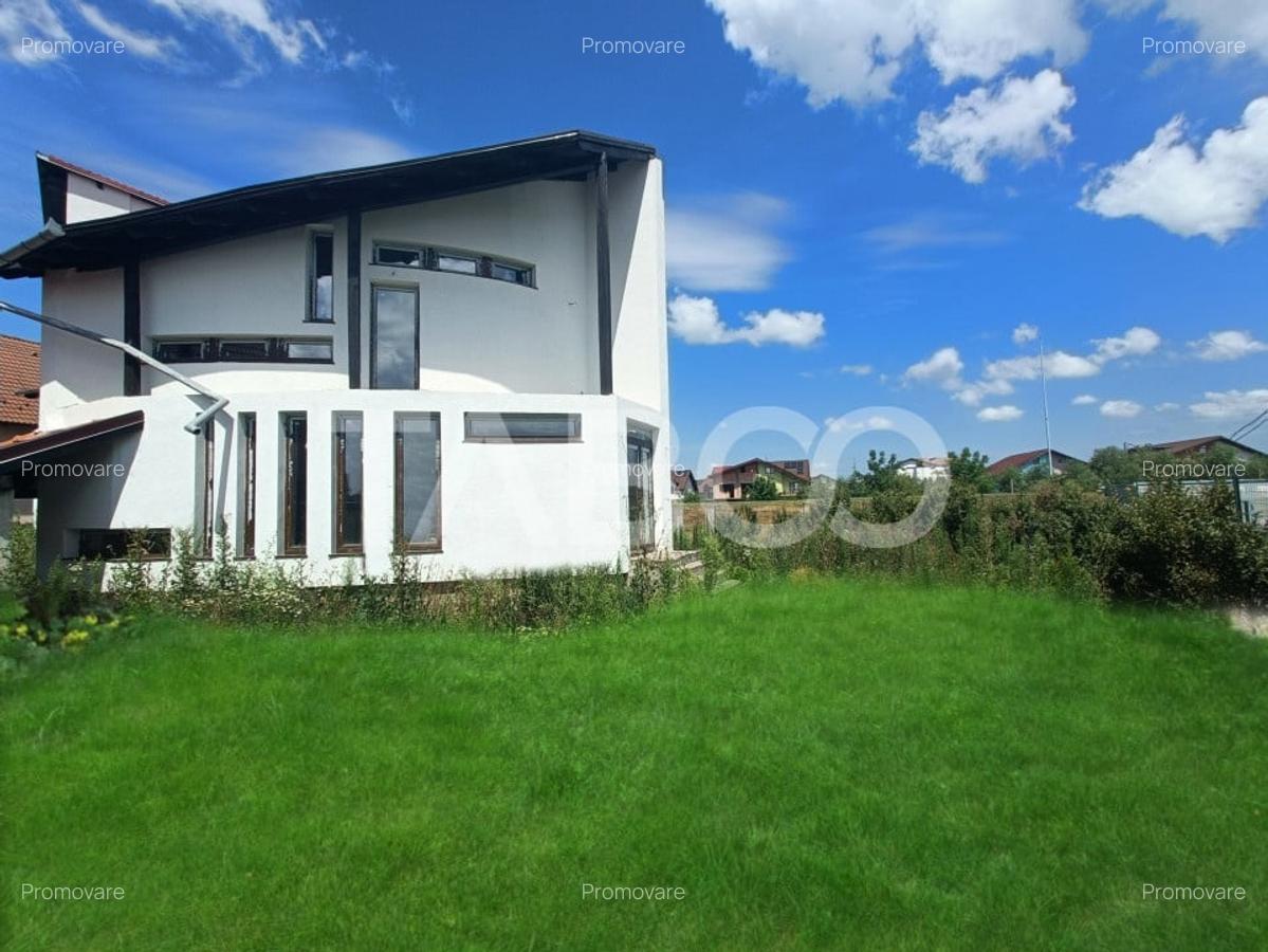Casa 5 camere 250 mp cu incalzire in pardosea si panouri fotovoltaice - 2