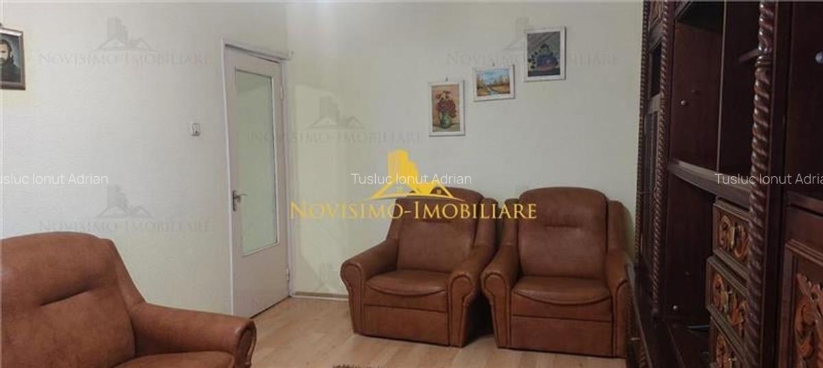 APARTAMENT CU 3 CAMERE IN ZONA MALU ROSU - 2