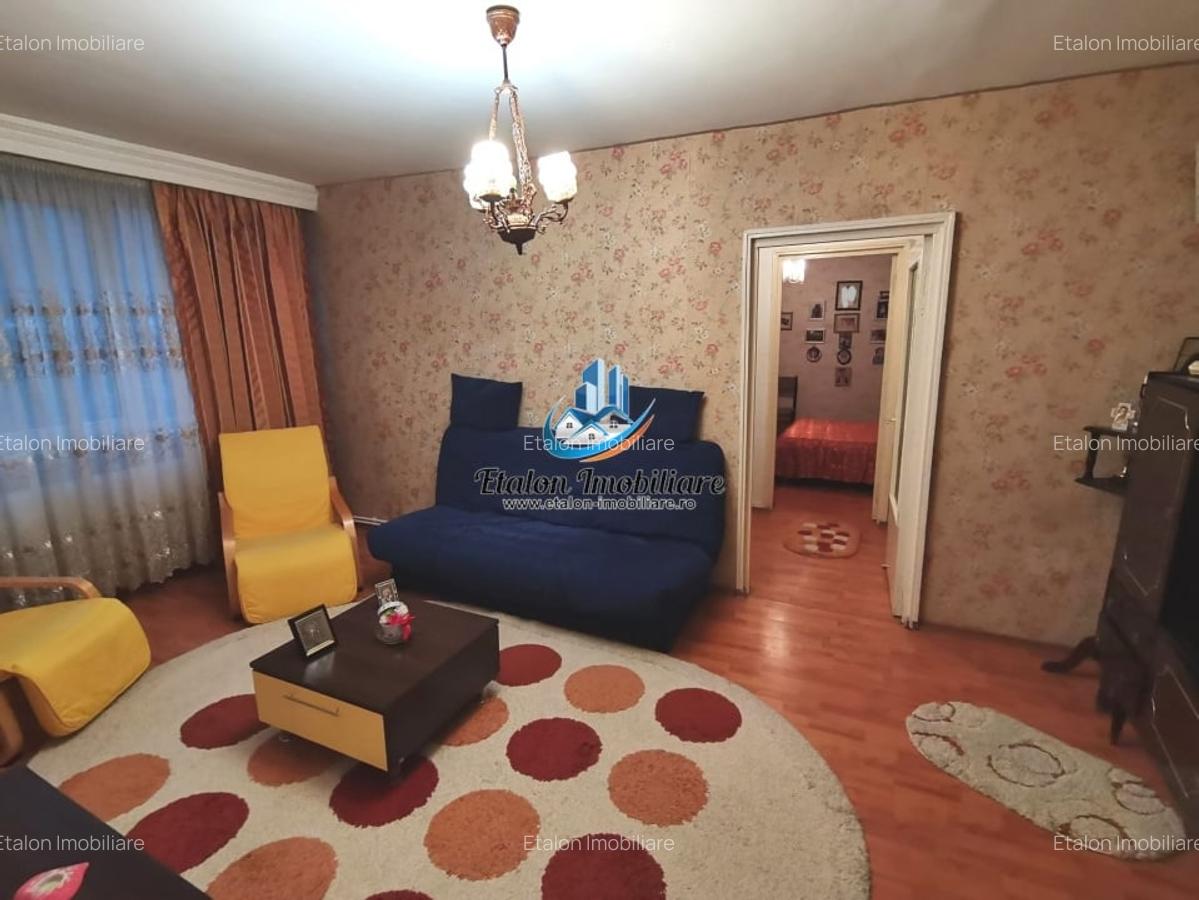 Apartament 2 camere semidecomandat, etaj 3 bloc cu lift, Darmanesti - 1