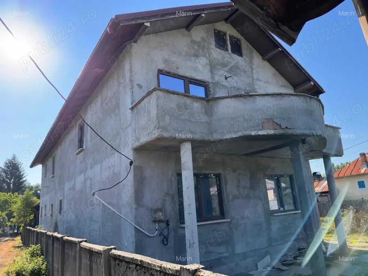 OFERTA Vila plus teren Tetoiu - 1