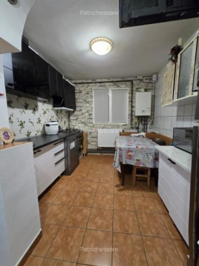 Apartament mobilat si utilat 3 camere decomandat Aparatorii Patriei  120 000 EU - 6