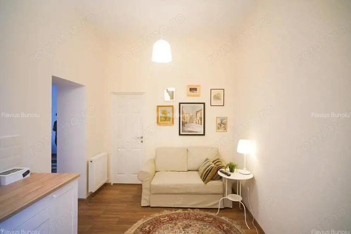 Apartament ultracentral, 2 dormitoare, 58 mp. 120 000 E. Comision 0. - 5