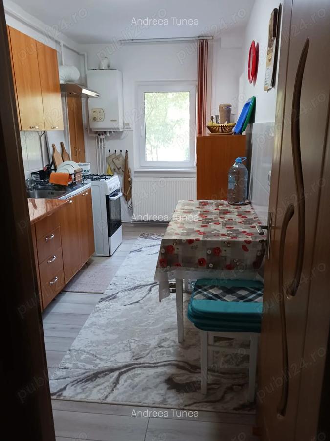 Vand apartament 2 camere sau schimb cu o casa inafara Bra?ovului - 6