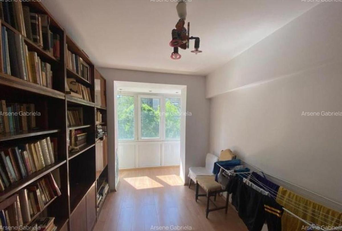 Vanzari Apartamente 3 Camere/Tineretului - 1