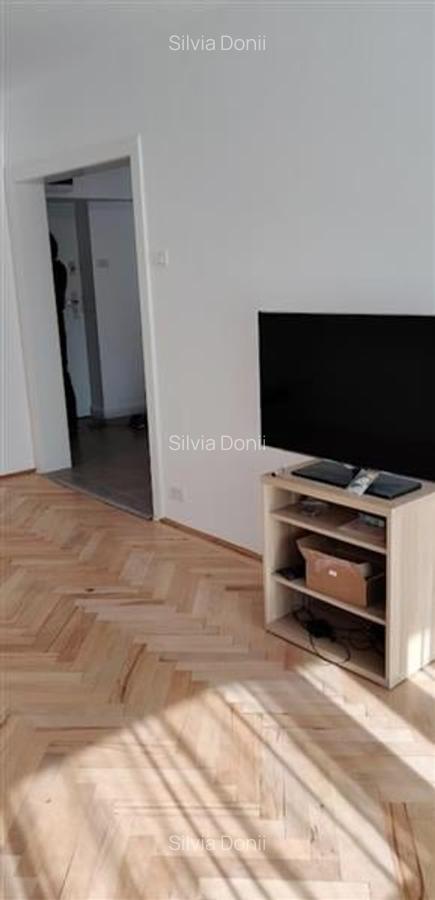 Apartament spatios 3 camere - renovat - 7 min de metrou Unirii 1,2 - 2